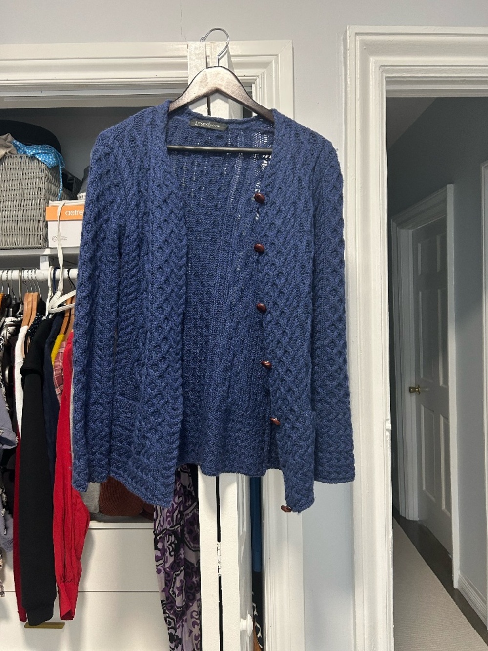 Irelandseye Blue Merino Wool Sweater Aran Knit with brown buttons